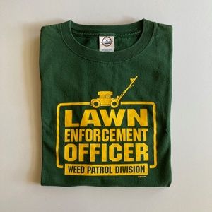 Men's Green T-Shirt Size L 44 100% Cotton Lawn Enforcement Officer Weed Patrol